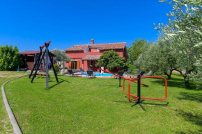 Ferienhaus mit Privatpool für 8 Personen ca 150 qm in Cokuni, Istrien Südküste von Istrien